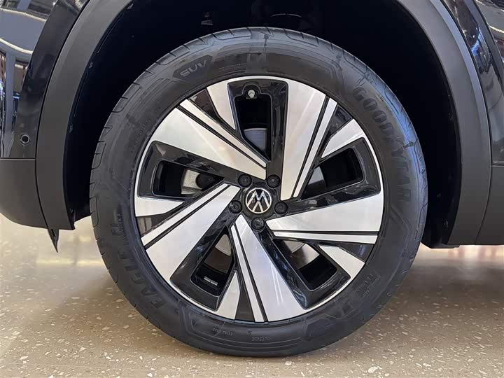 Фото 11 - Volkswagen Teramont Pro