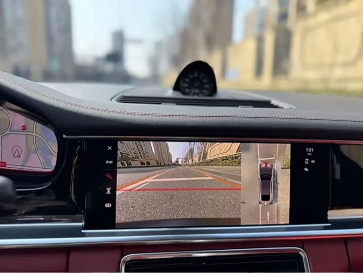 Фото 13 - Porsche Panamera