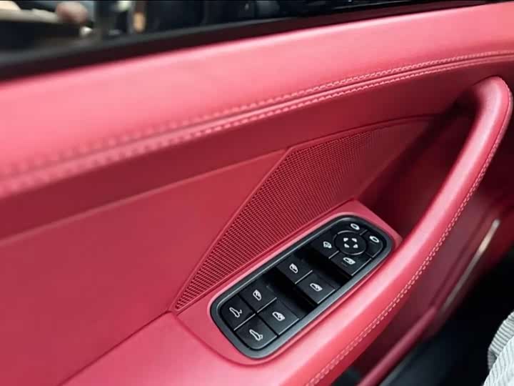 Фото 15 - Porsche Panamera