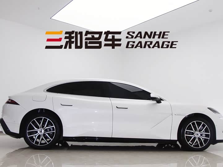 Фото 4 - Denza Z9