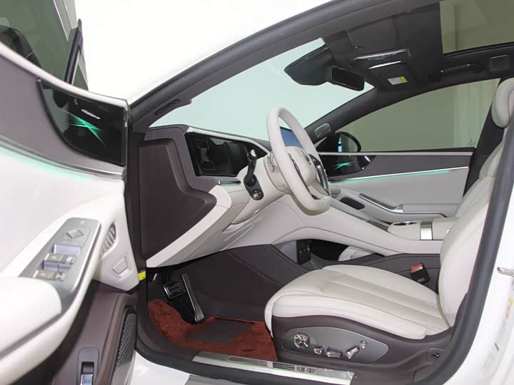 Фото 8 - Denza Z9