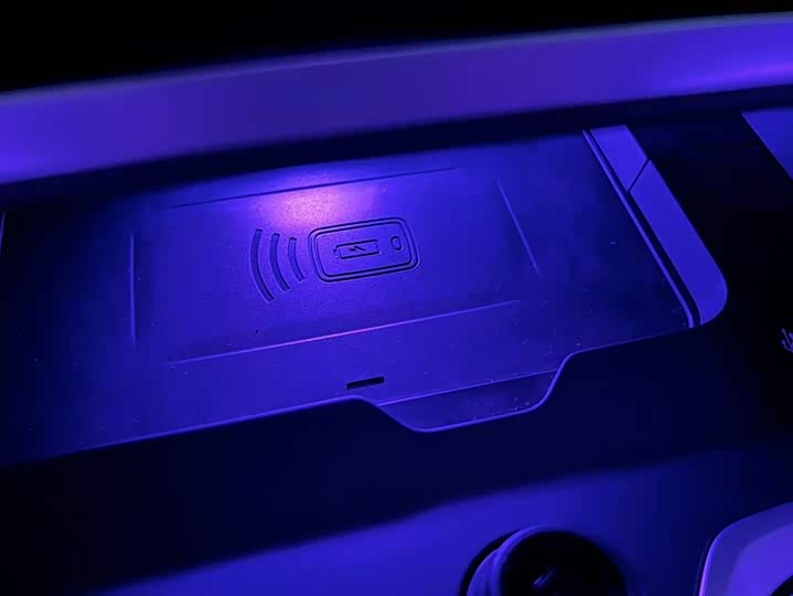 Фото 15 - BMW XM