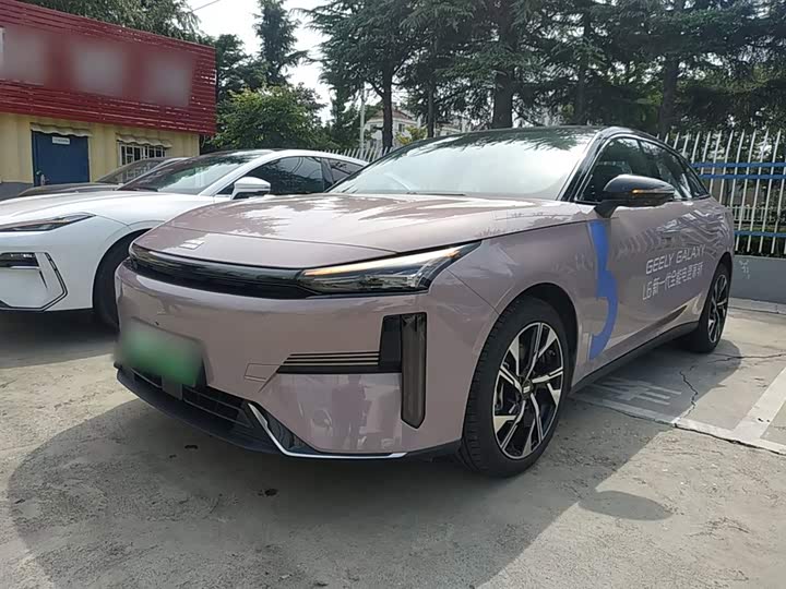 Фото 1 - Geely Galaxy L6