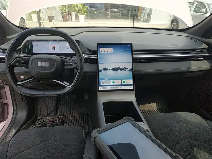 Фото 10 - Geely Galaxy L6