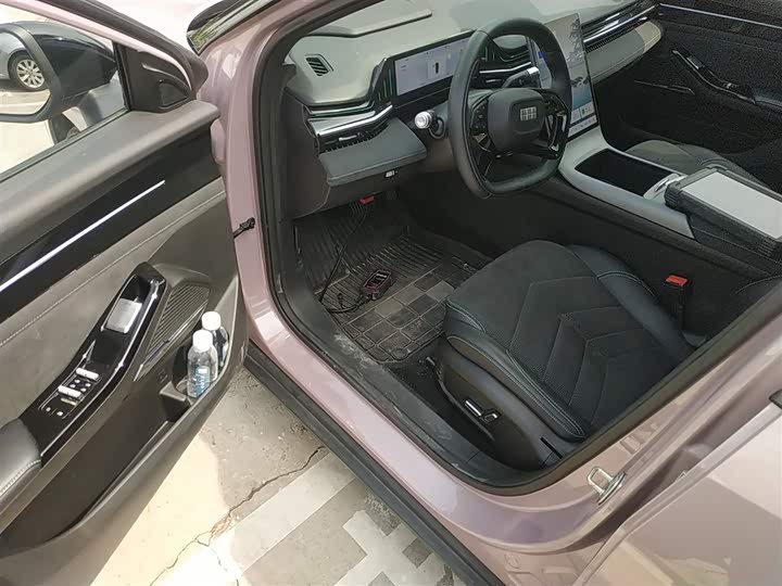 Фото 16 - Geely Galaxy L6