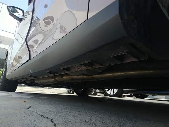 Фото 22 - Geely Galaxy L6