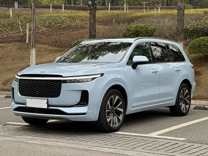 Фото 1 - LiXiang One