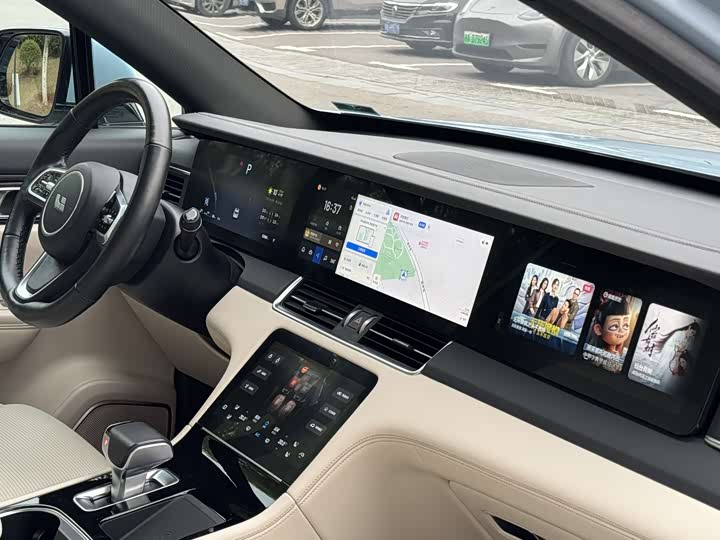 Фото 6 - LiXiang One