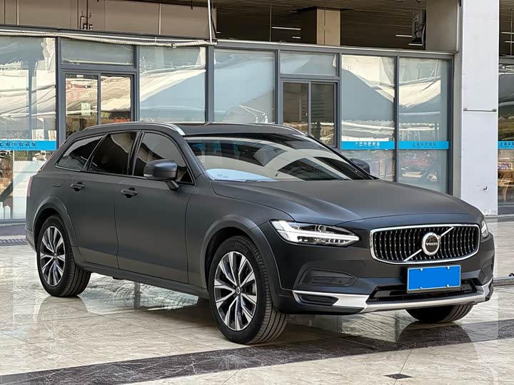 Фото 2 - Volvo V90