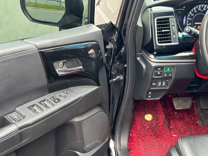 Фото 18 - Honda Elysion