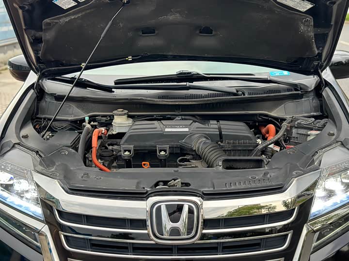 Фото 24 - Honda Elysion