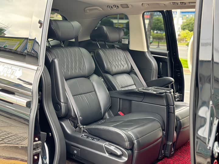 Фото 8 - Honda Elysion