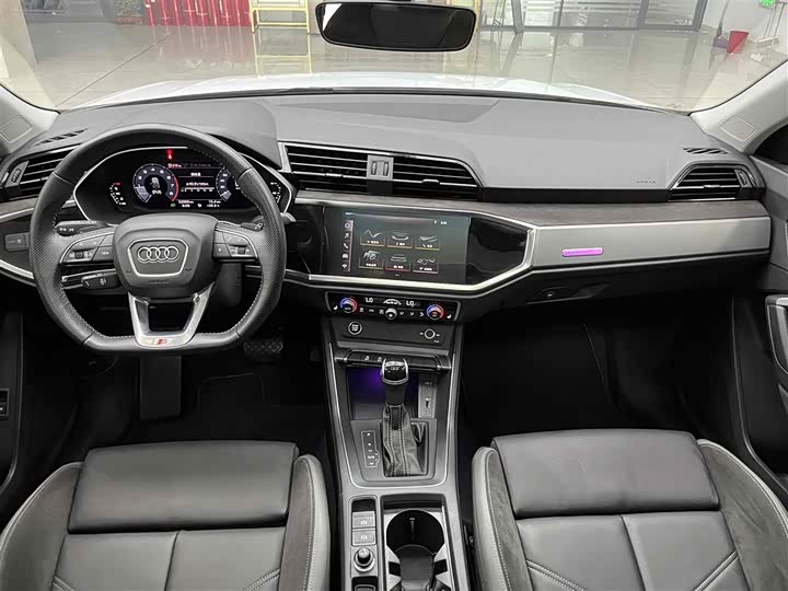 Фото 2 - Audi Q3 Sportback