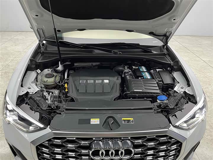 Фото 21 - Audi Q3 Sportback
