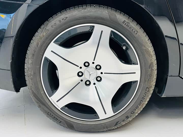 Фото 18 - Mercedes-Benz Maybach S-Class