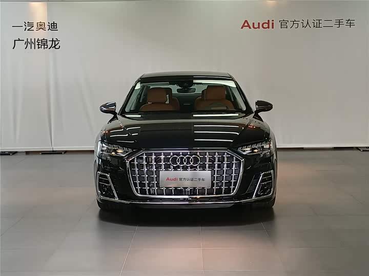 Фото 3 - Audi A8