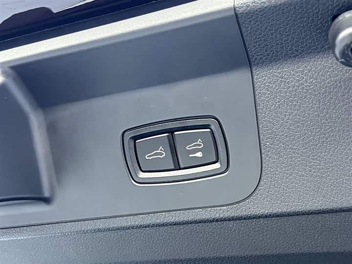 Фото 10 - Porsche Panamera