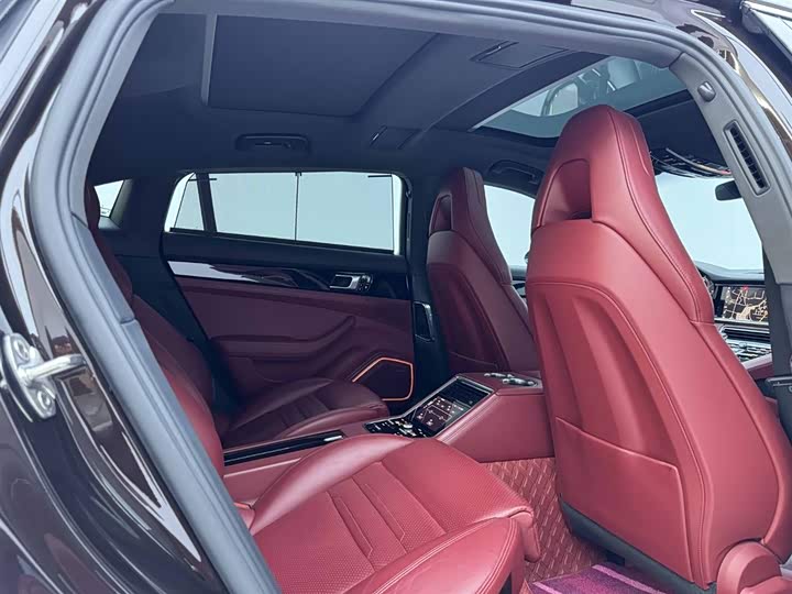 Фото 19 - Porsche Panamera