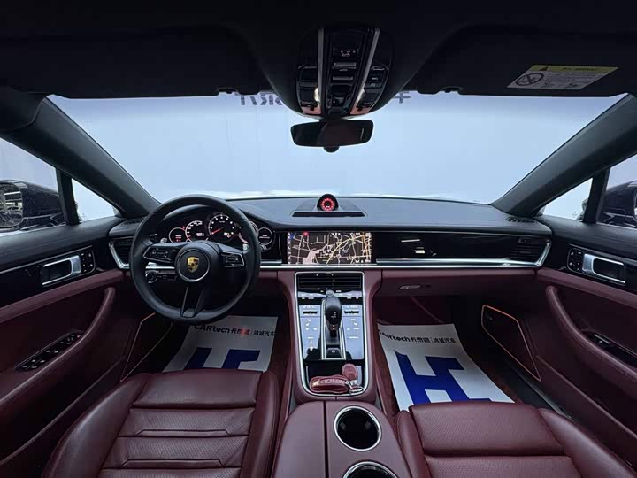 Фото 21 - Porsche Panamera