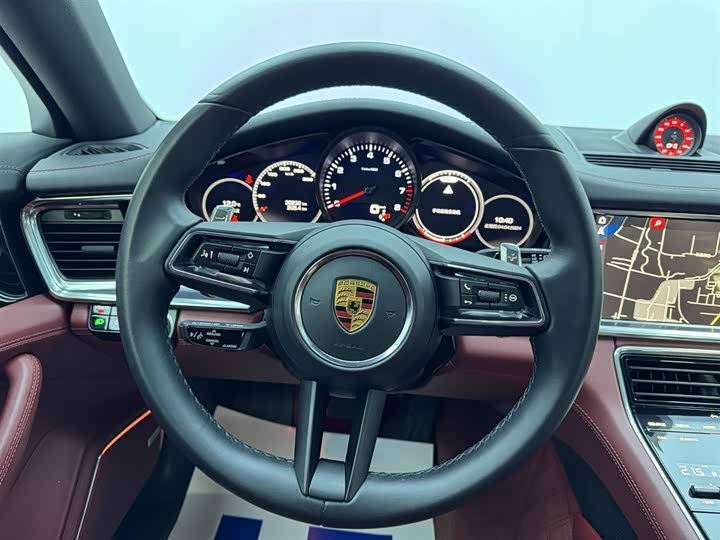 Фото 23 - Porsche Panamera