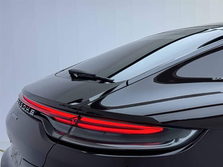 Фото 30 - Porsche Panamera