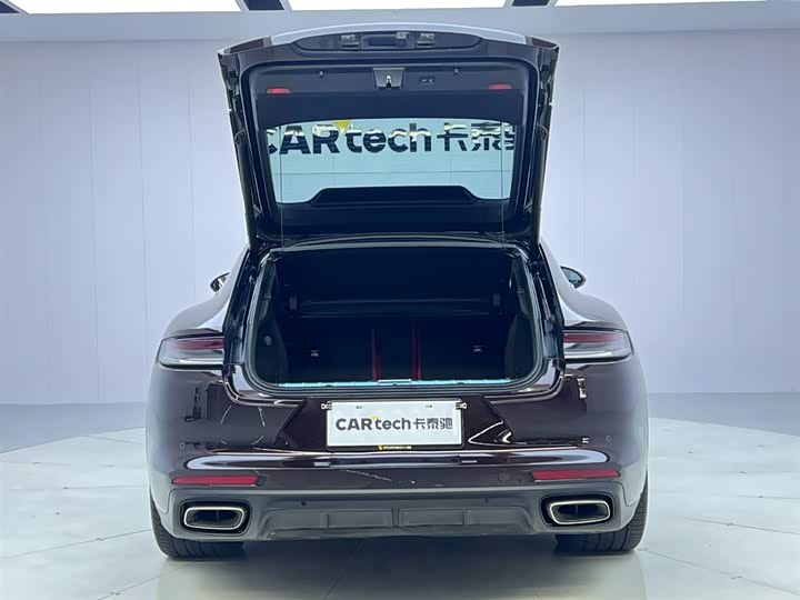 Фото 9 - Porsche Panamera