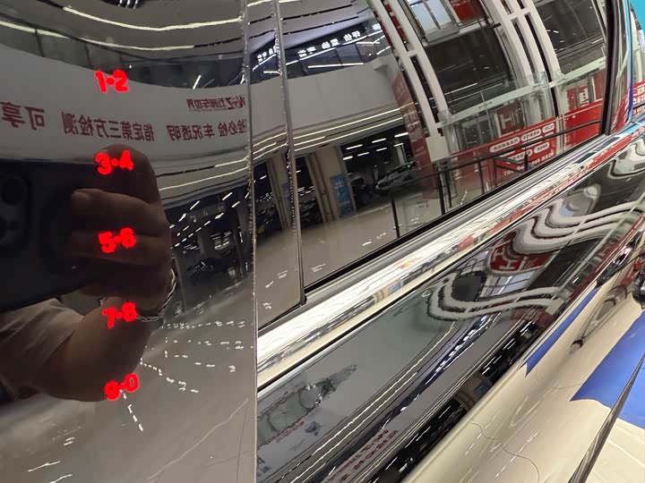 Фото 9 - Lincoln Corsair