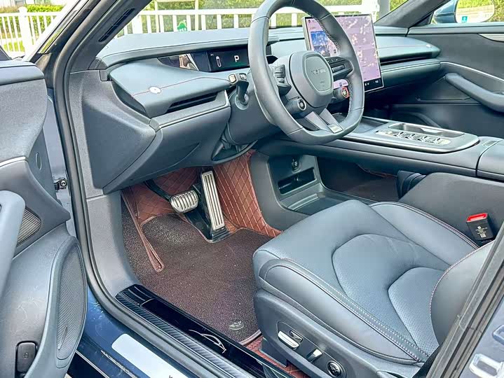 Фото 6 - Xiaomi SU7