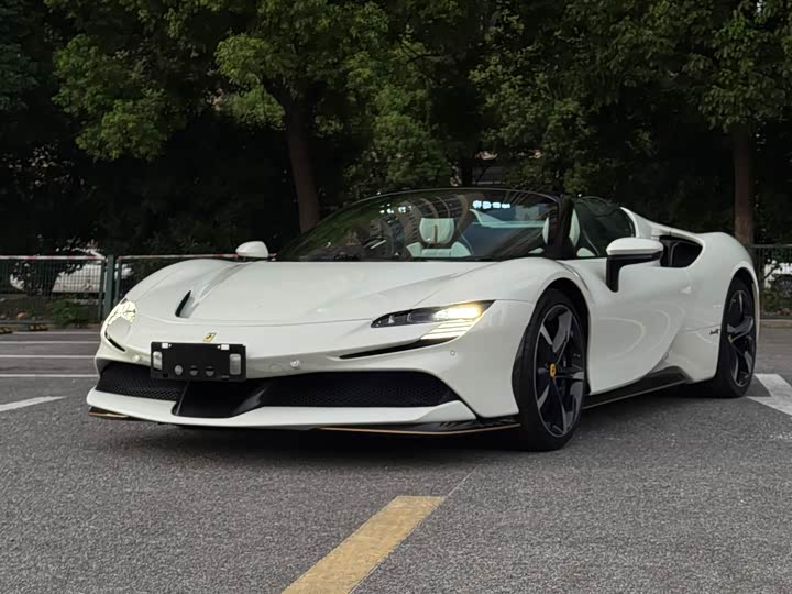 Фото 1 - Ferrari SF90