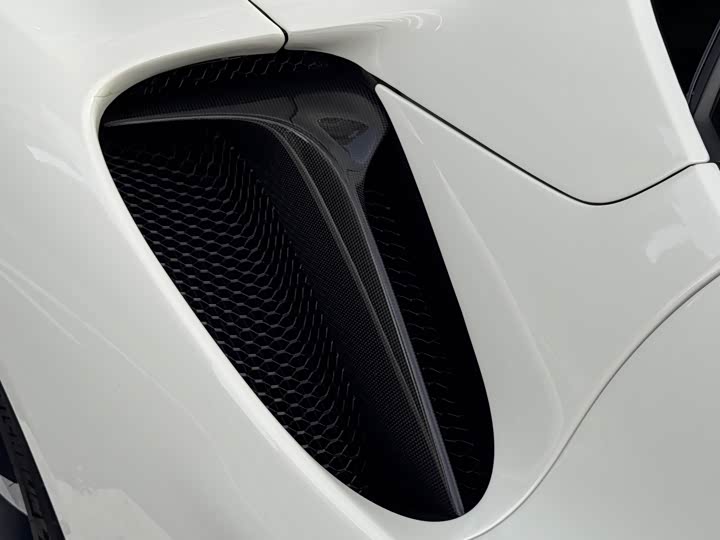 Фото 15 - Ferrari SF90