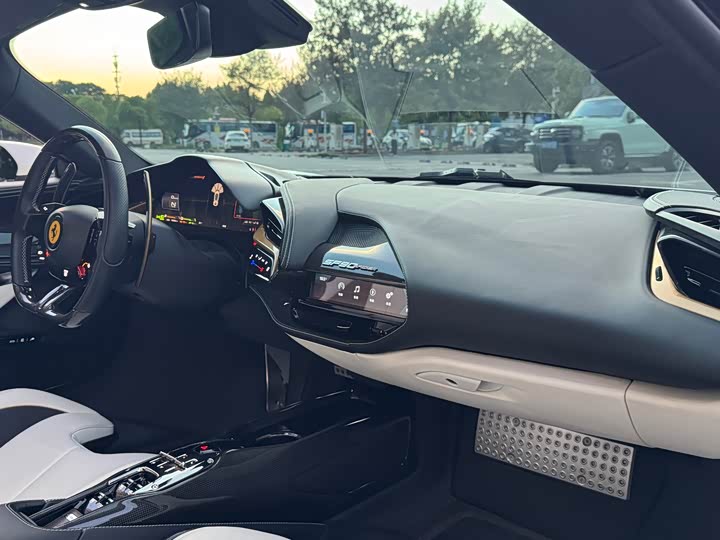 Фото 17 - Ferrari SF90