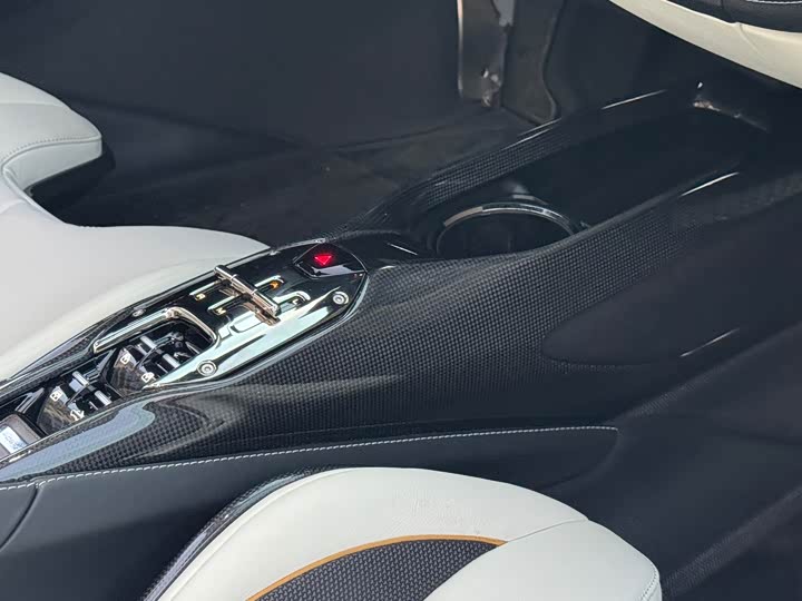 Фото 5 - Ferrari SF90