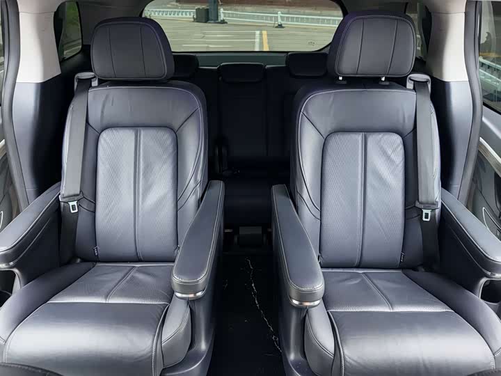 Фото 10 - GAC Trumpchi M8