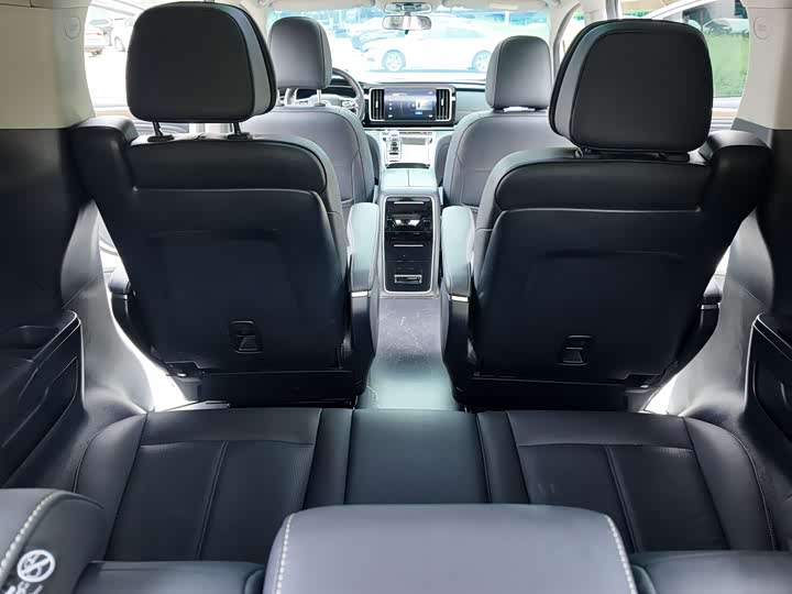 Фото 15 - GAC Trumpchi M8