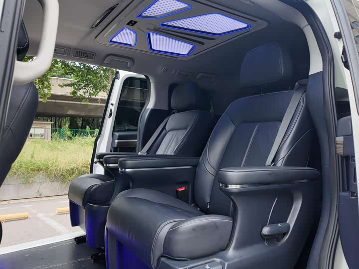 Фото 9 - GAC Trumpchi M8