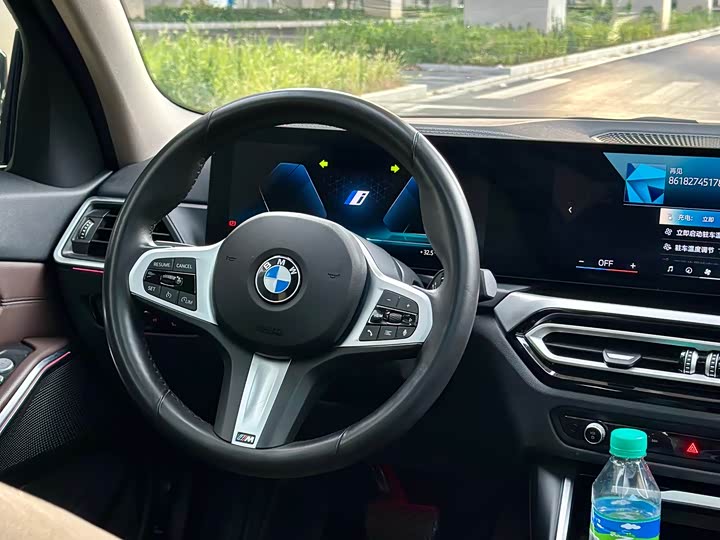 Фото 17 - BMW i3