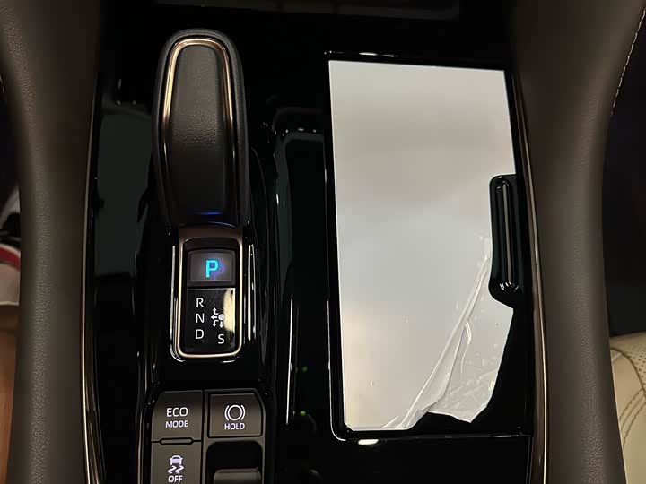 Фото 13 - Toyota Alphard