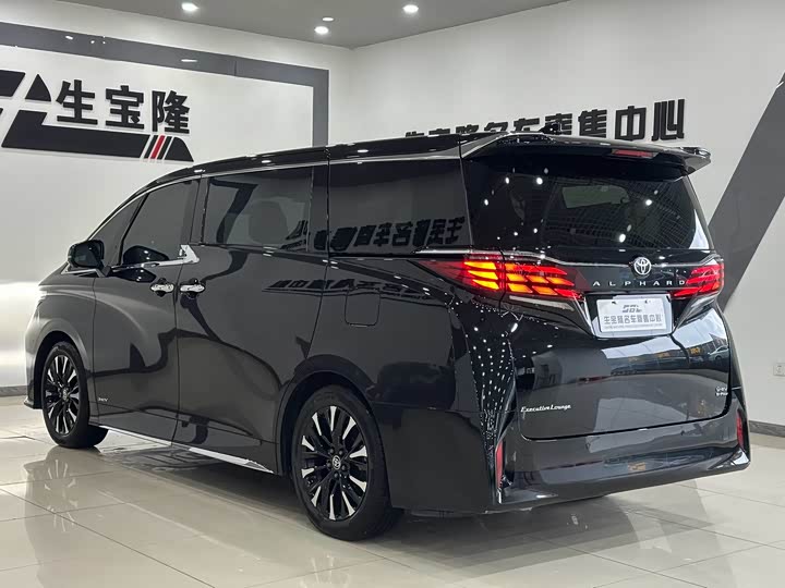 Фото 6 - Toyota Alphard