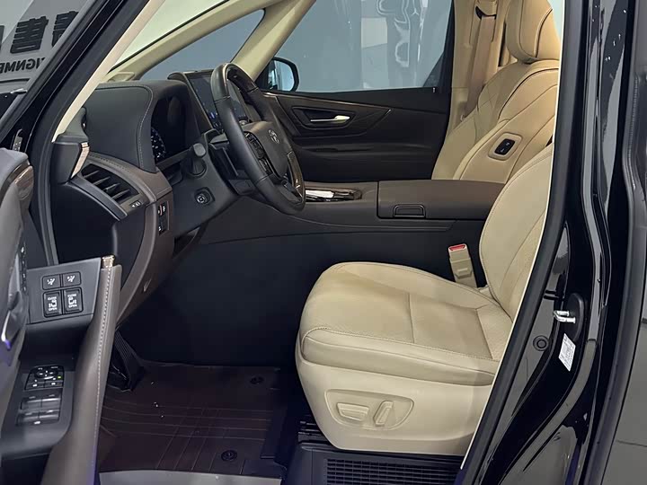 Фото 7 - Toyota Alphard