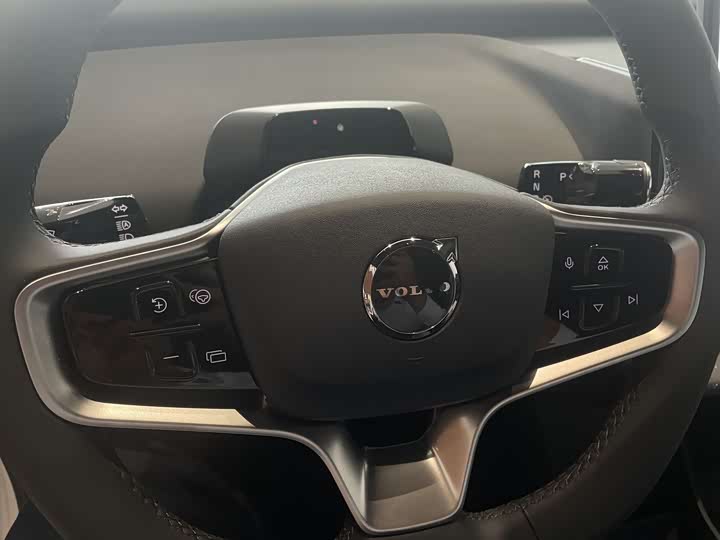 Фото 10 - Volvo EX30