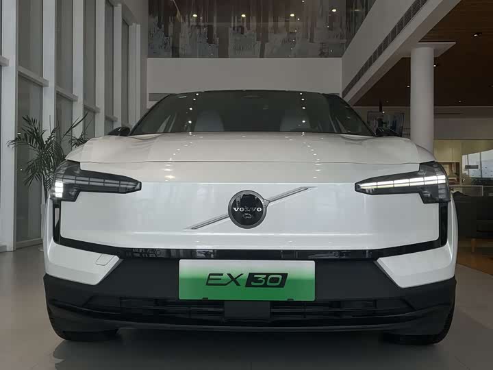 Фото 2 - Volvo EX30