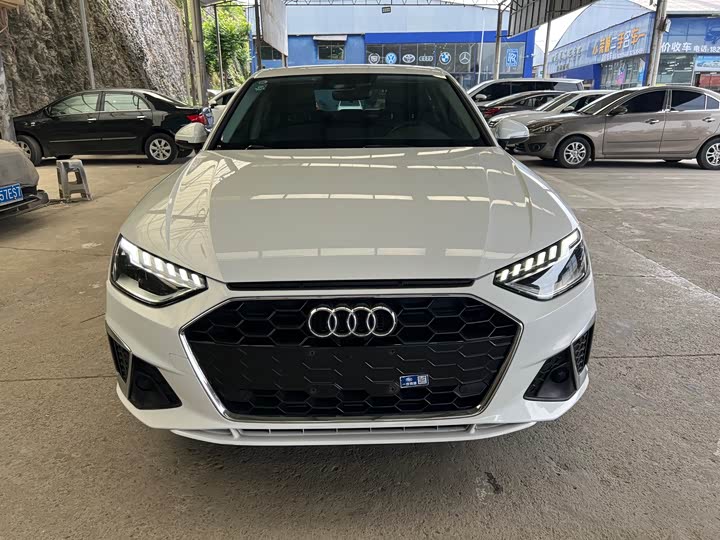 Фото 2 - Audi A4L