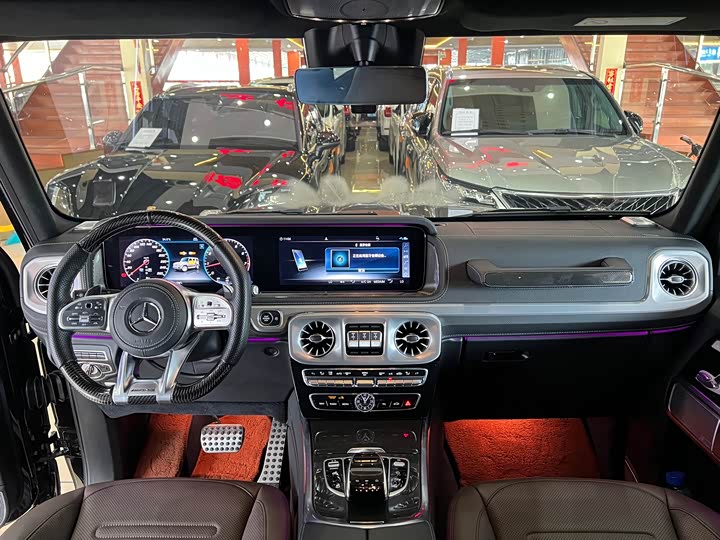 Фото 11 - Mercedes-Benz G-Class