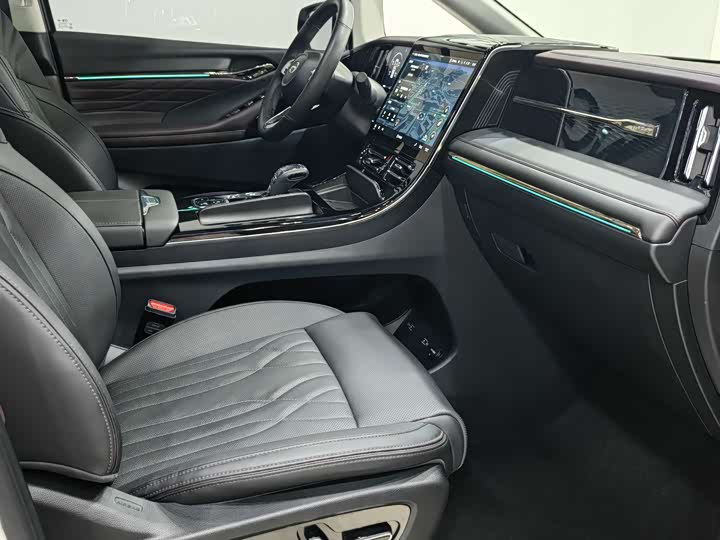 Фото 16 - GAC Trumpchi M8