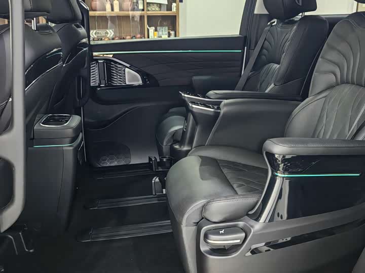 Фото 8 - GAC Trumpchi M8