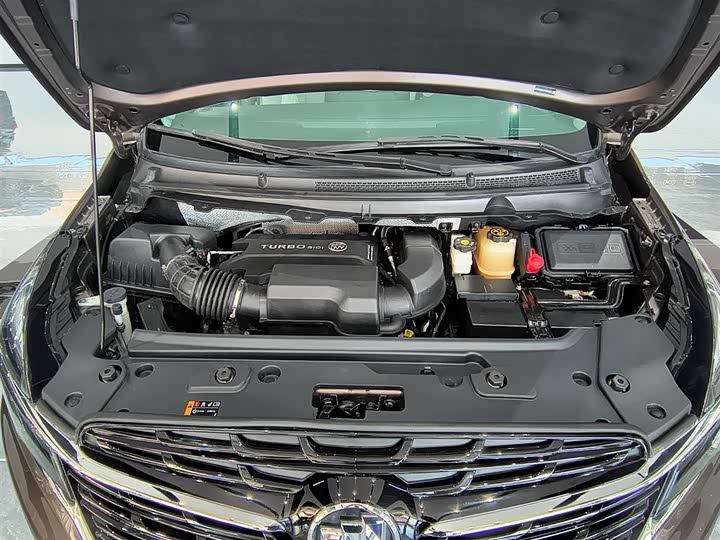 Фото 4 - Buick GL8 ES