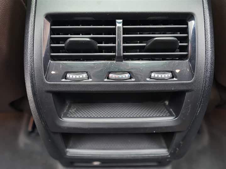 Фото 18 - BMW X5