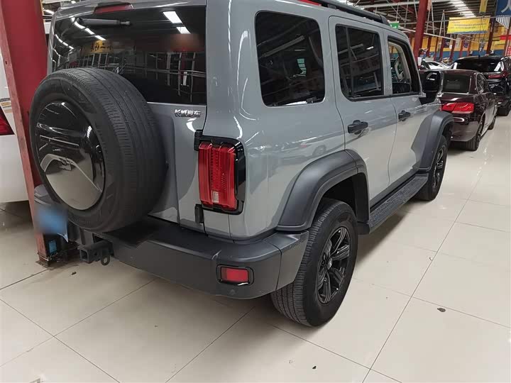 Фото 11 - Tank 300