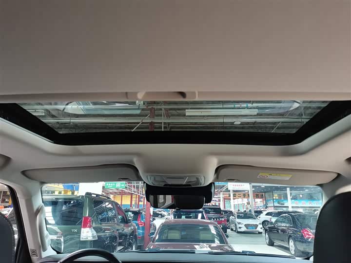 Фото 19 - Tank 300