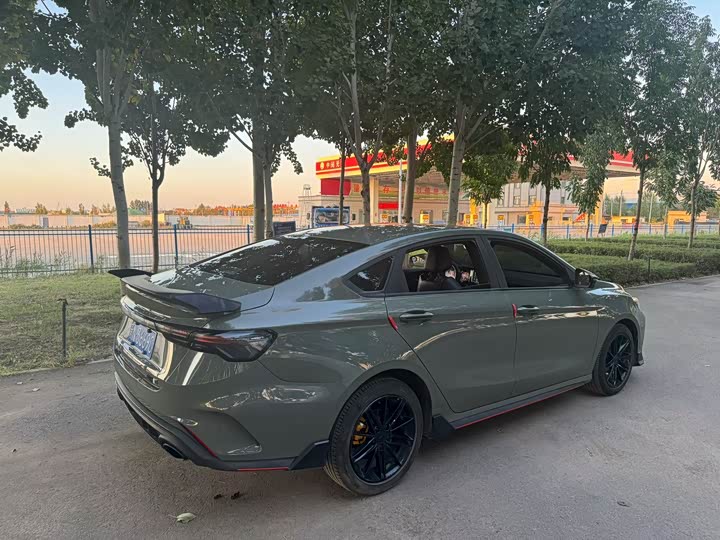 Фото 7 - Geely Binrui